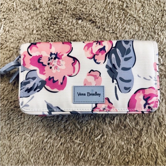 RESERVED Vera Bradley hummingbird blooms set - Picture 3 of 4